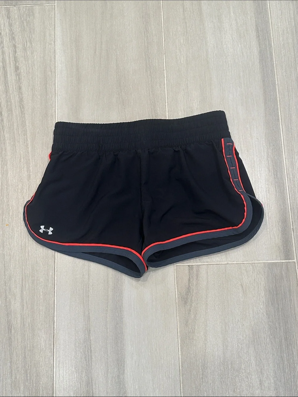 Under Armour XS Semi-Fitted Lined Black Women's Athletic Shorts with Neon Trim - Picture 1 of 6